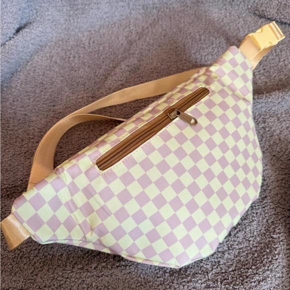 NWT Yellow Checkered Fanny Pack
Danish Pastel Aesthetic Bum Bag - Picture 4 of 8